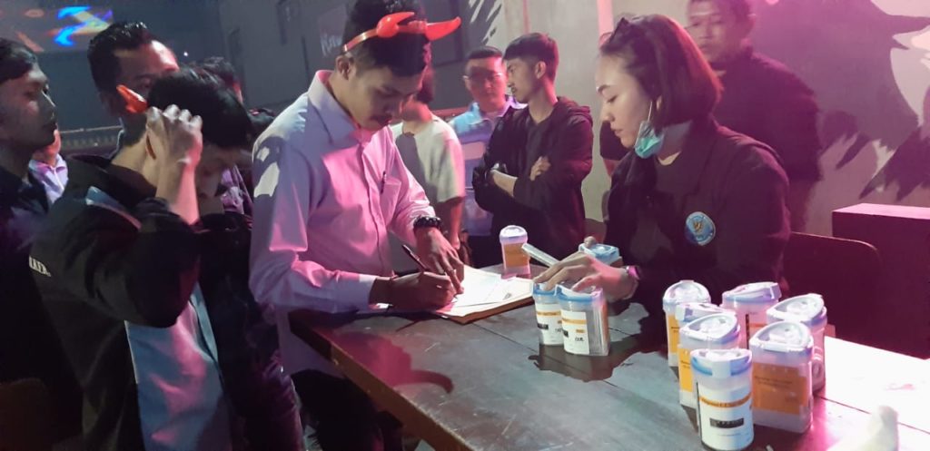 Gencar Berantas Narkoba, BNN Kota Bandung kerap lakukan Operasi Tempat Hiburan Malam Gencar Berantas Narkoba, BNN Kota Bandung kerap lakukan Operasi Tempat Hiburan Malam