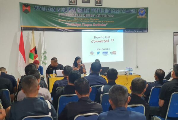 Upaya BNN Kota Bandung Cegah Narkoba kepada Karyawan PT.Sentinel Mitra Adiyaksa dengan lakukan Edukasi bahaya Narkoba