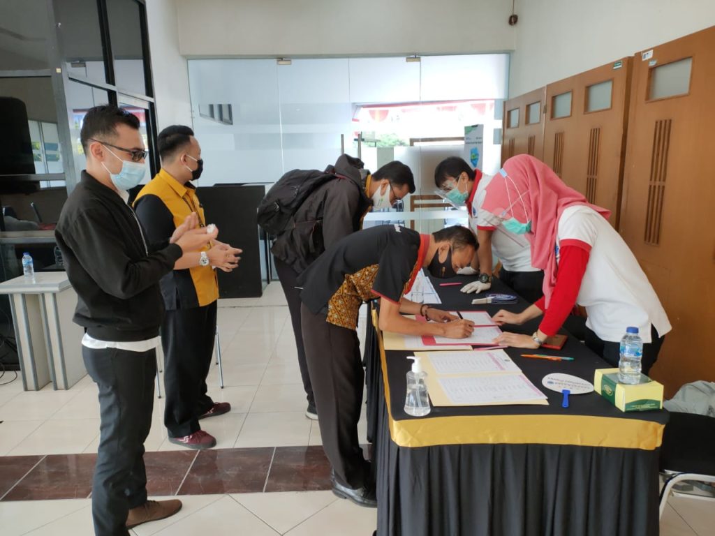 Antisipasi Peredaran Narkoba, BNN Kota Bandung Tes Urin Pegawai PT. Pegadaian