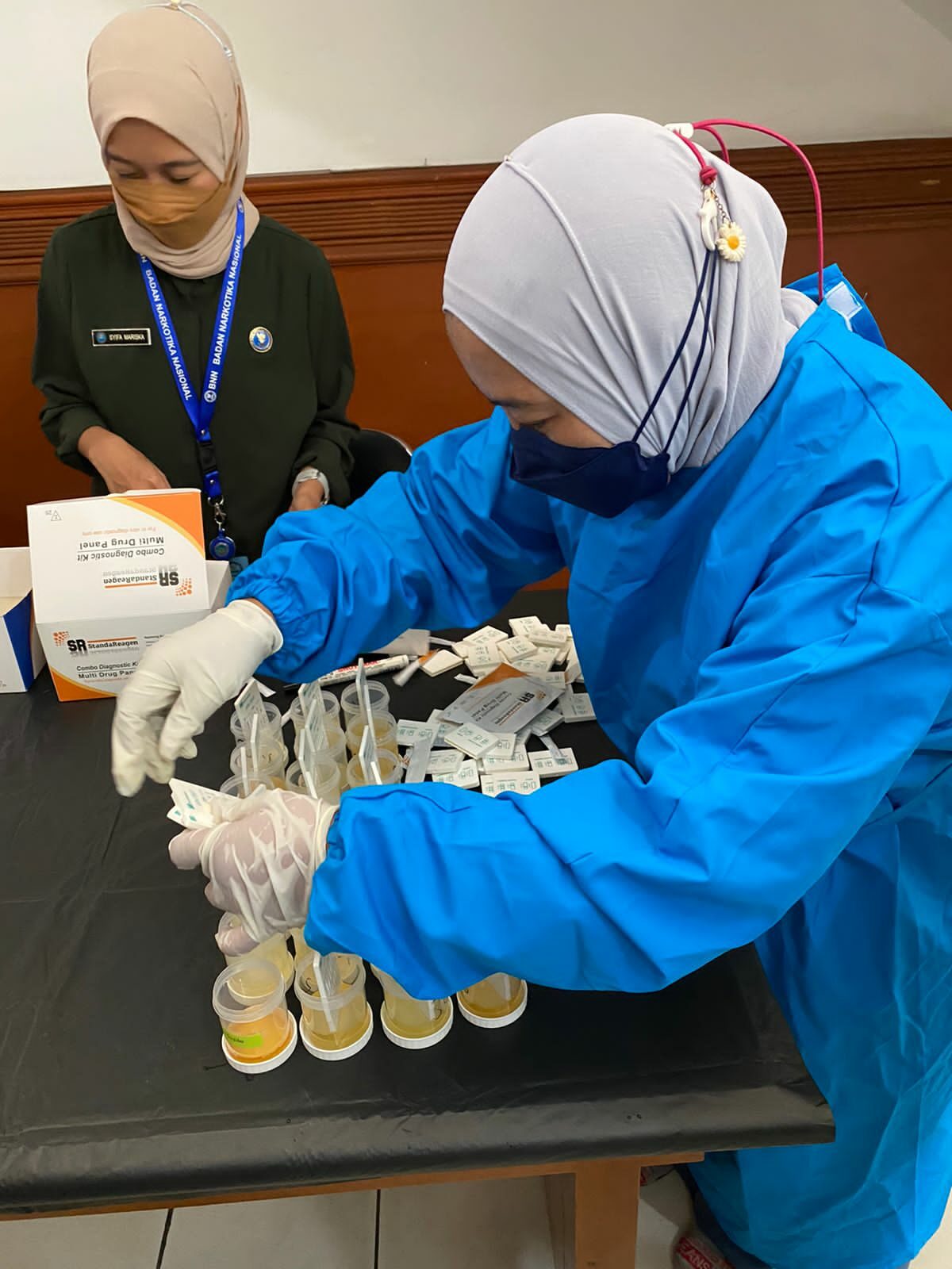Cegah Narkoba dengan Tes urin di Lingkungan Pengadilan Negeri Bandung Kelas IA Khusus