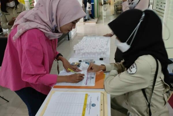 Peringati bulan K3, PT. Pertamina Terminal Bandung Group gandeng BNN Kota Bandung Lakukan Tes Urin tes urine Bagi Pegawainya