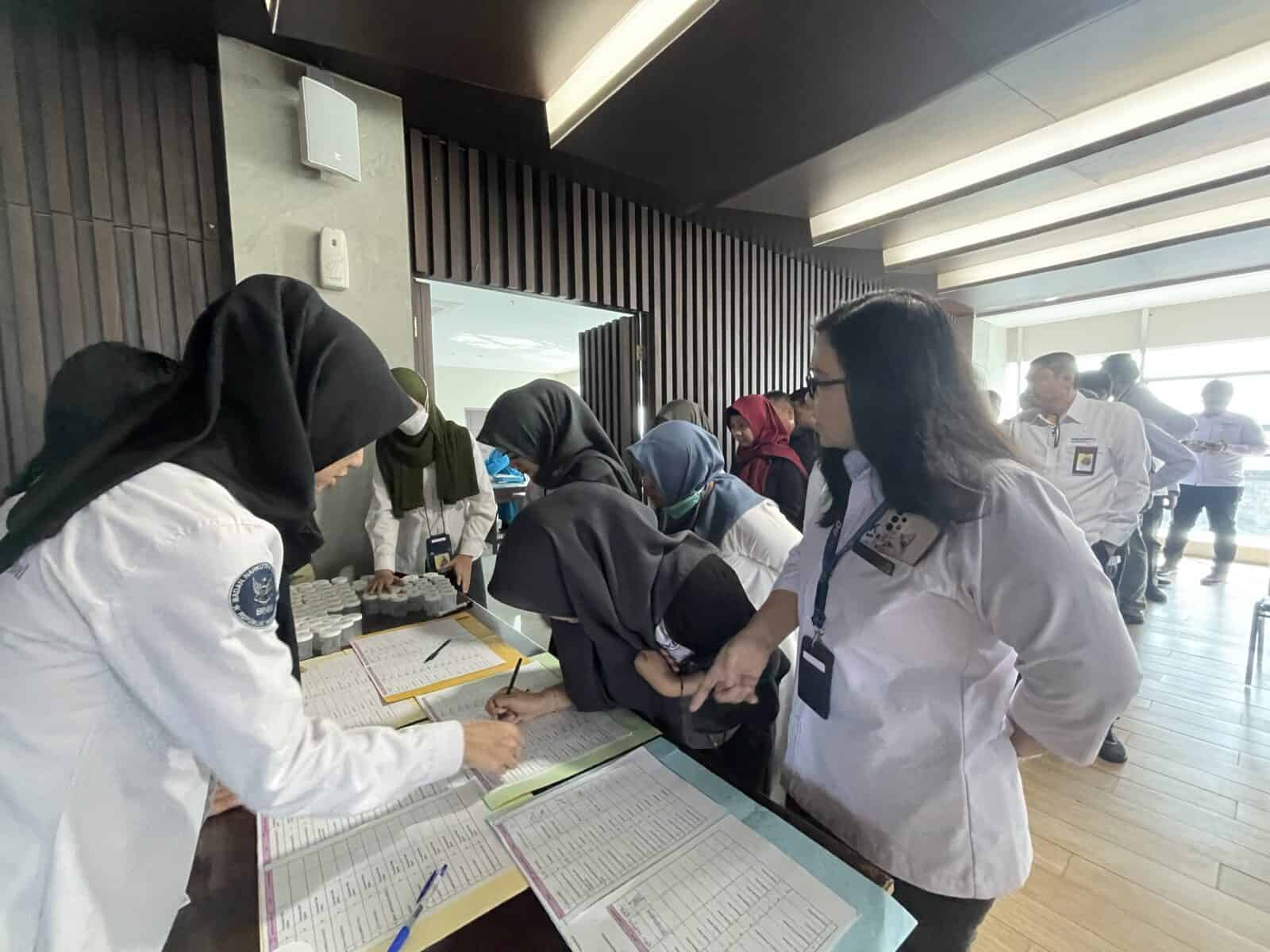 BNN Kota Bandung Gelar Tes Urine Bagi 130 Pegawai Pajak