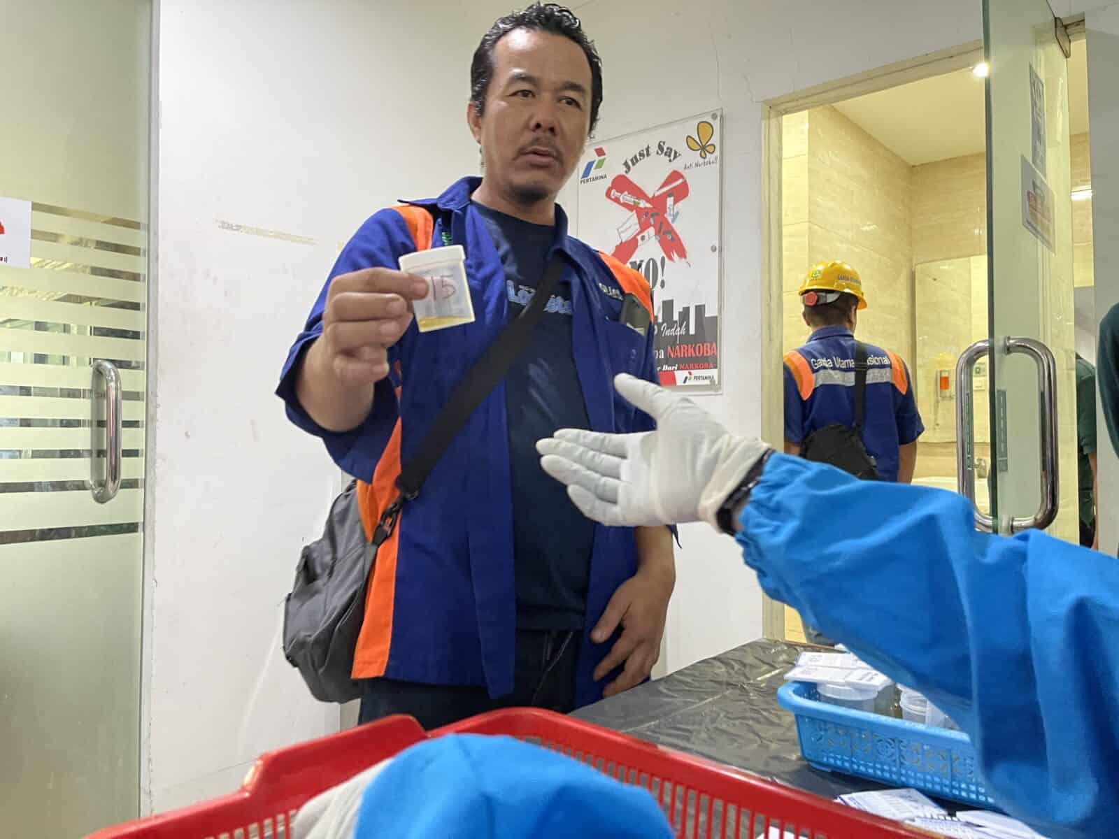 Cegah Kasus Penyalahgunaan Narkoba, PT Pertamina Terminal Bandung Grup Jalani Tes Urine