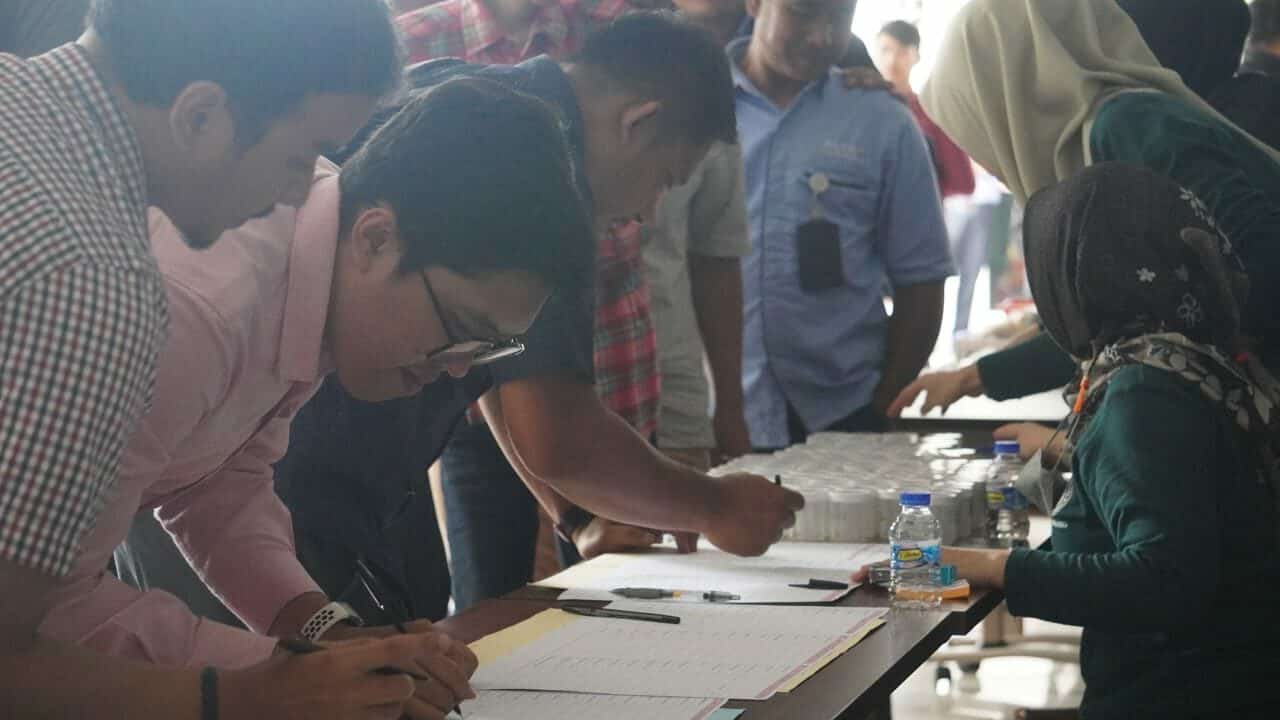 Cegah kasus narkoba, BKPSDM Kota Bandung dengan BNN Kota Bandung lakukan tes urine pegawai ASN di lingkungan Pemkot Bandung (Copy)